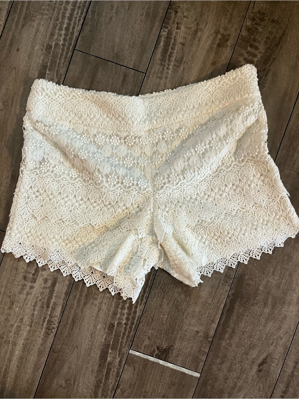 LOFT Ivory Riviera Lace-Trim Shorts
